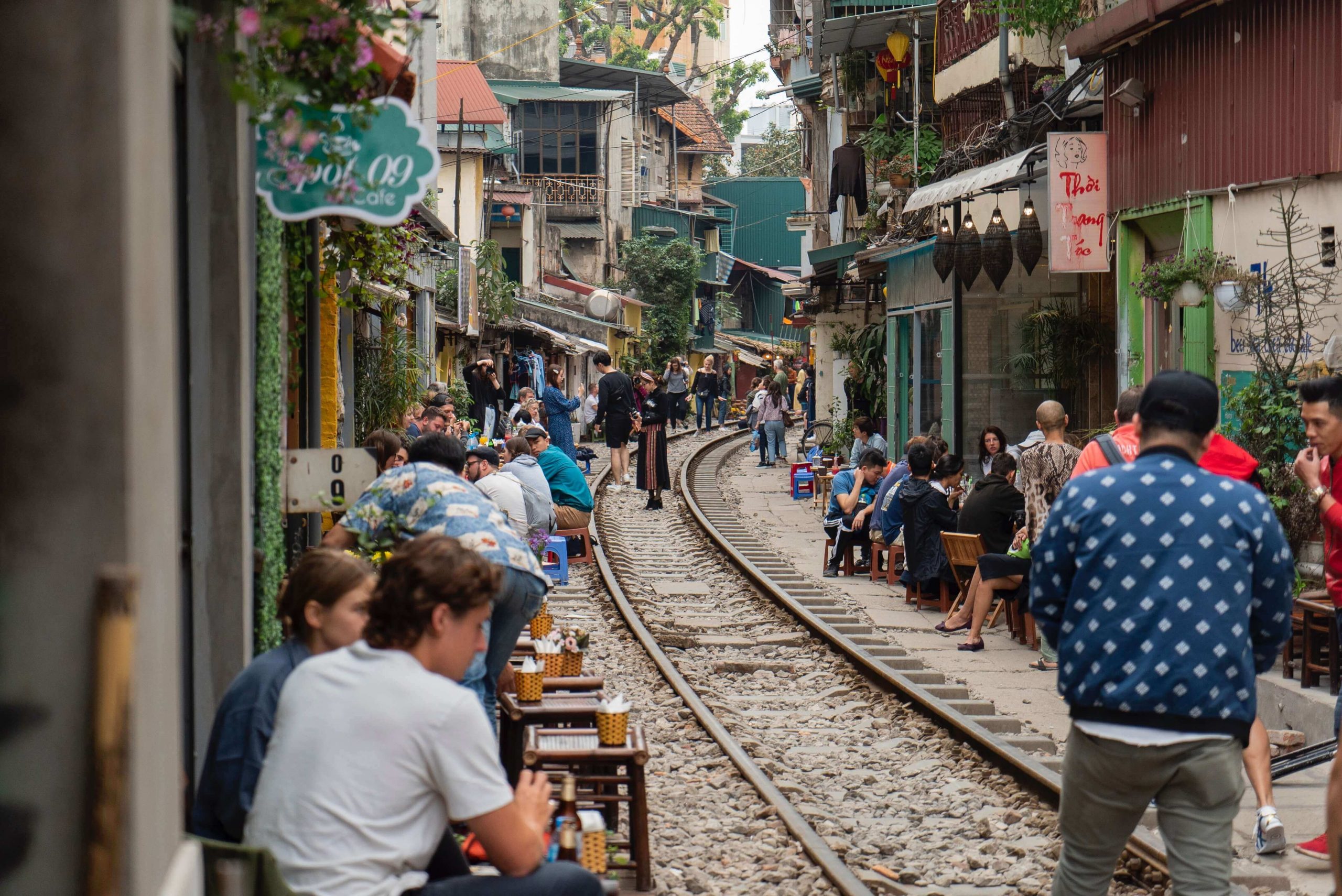 Railway-coffe-in-Hanoi-Vietnam-Youintravel