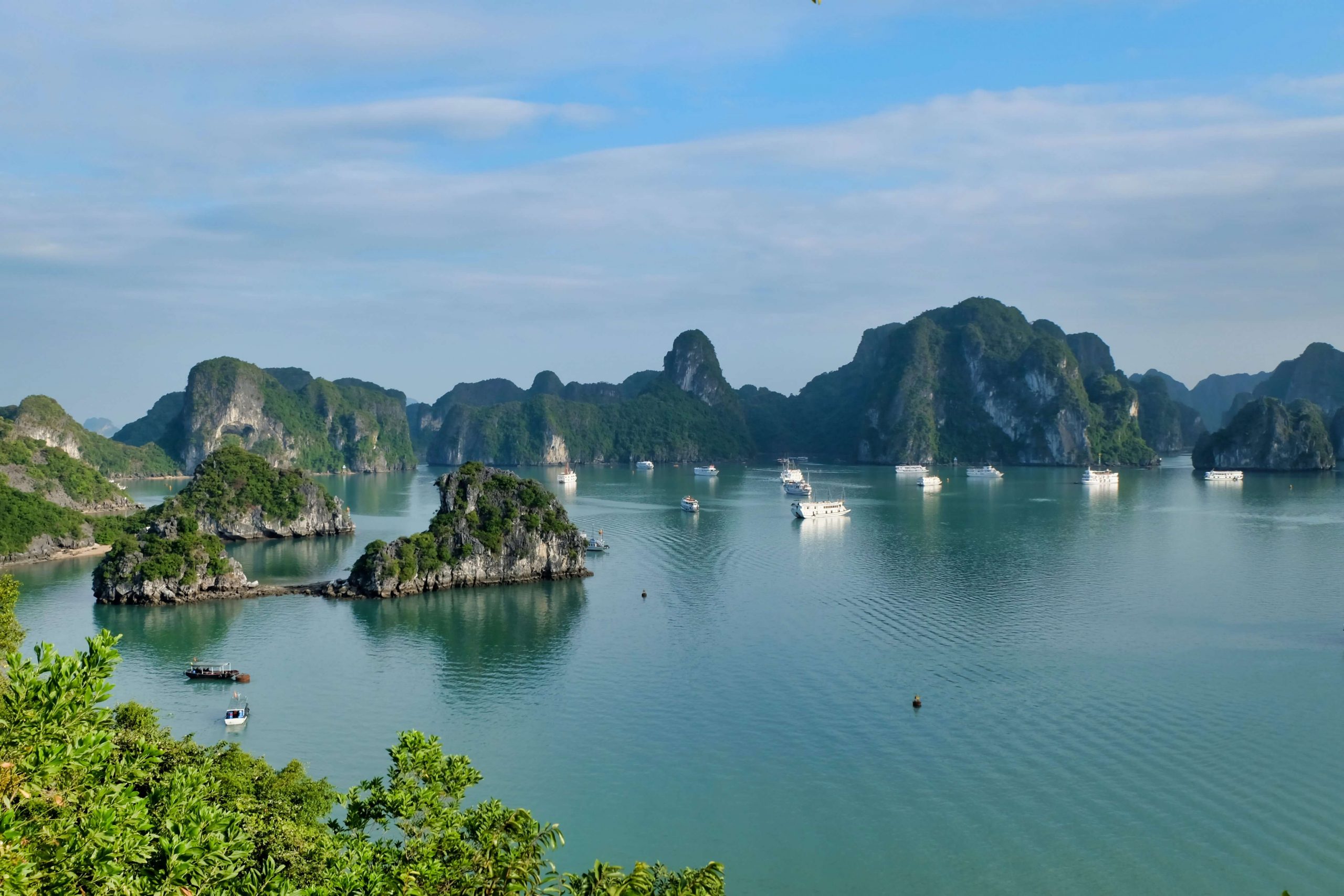 HaLong Bay overview Youintravel