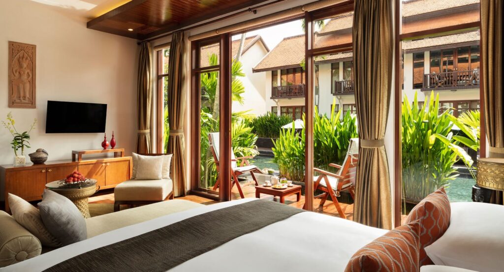 anantara_angkor_resort_guest_room_terrace_suite
